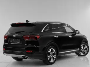 Kia  6
