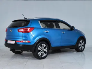 Kia  4
