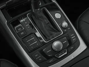 Audi  19