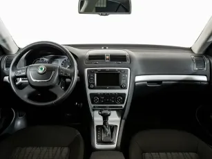 Skoda  8