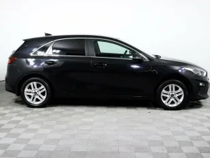 Kia  4