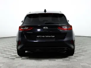 Kia  6