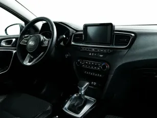 Kia  8