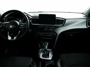 Kia  9