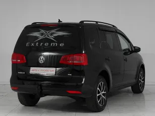Volkswagen  6