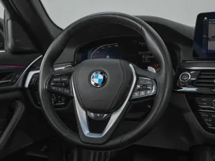BMW  11