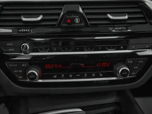 BMW  22