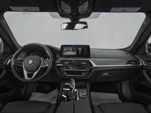 BMW  9