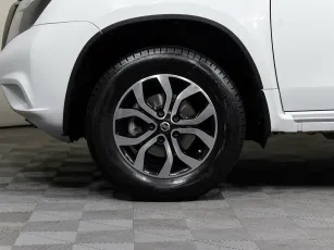 Nissan  7