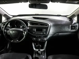 Kia  10