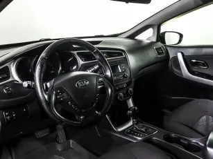 Kia  11