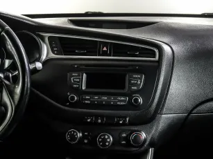 Kia  13