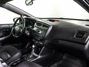 Kia  9