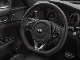 Kia  11