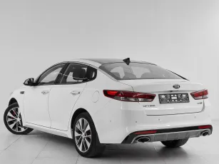 Kia  4