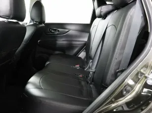 Nissan  11