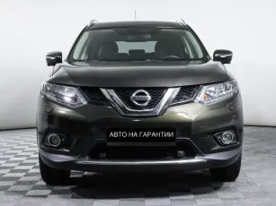 Nissan  2
