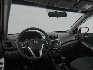 Hyundai  7