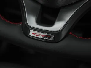 Kia  15