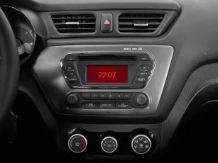 Kia  13
