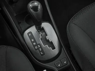 Kia  15