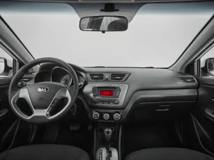 Kia  8