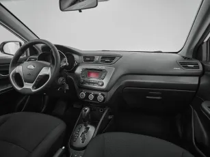 Kia  9