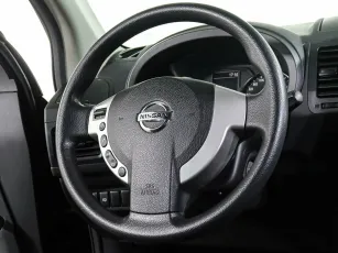 Nissan  12