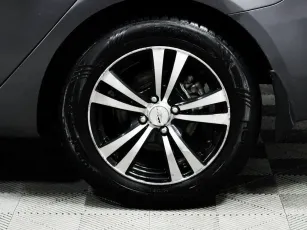 Kia  7