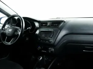 Kia  8