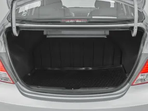Hyundai  15