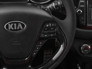 Kia  12