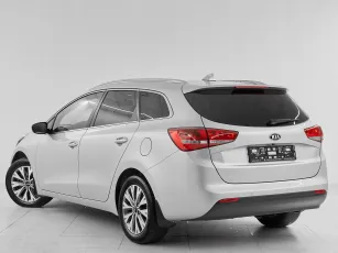 Kia  4