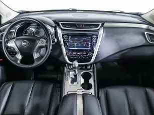 Nissan  12