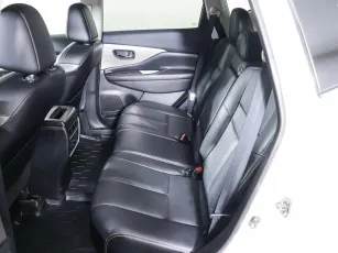 Nissan  23