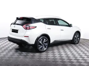 Nissan  5