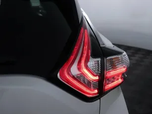 Nissan  9