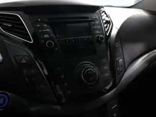 Hyundai  15