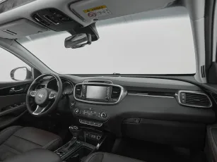 Kia  10