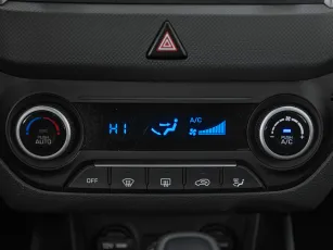 Hyundai  15