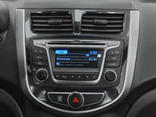 Hyundai  12
