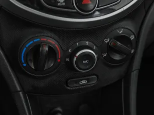 Hyundai  13