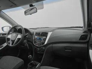 Hyundai  9