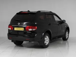 SsangYong  6