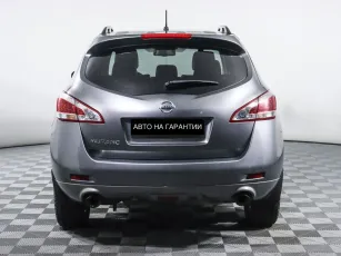 Nissan  4