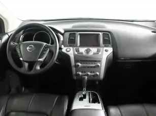 Nissan  8