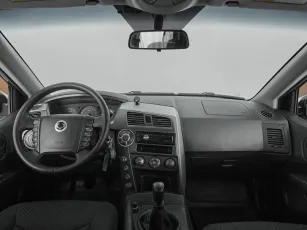 SsangYong  8