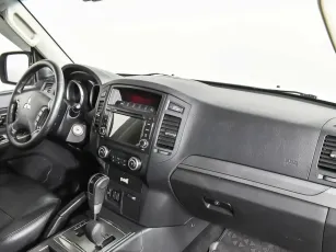 Mitsubishi  8