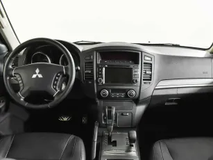 Mitsubishi  9