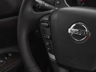 Nissan  11